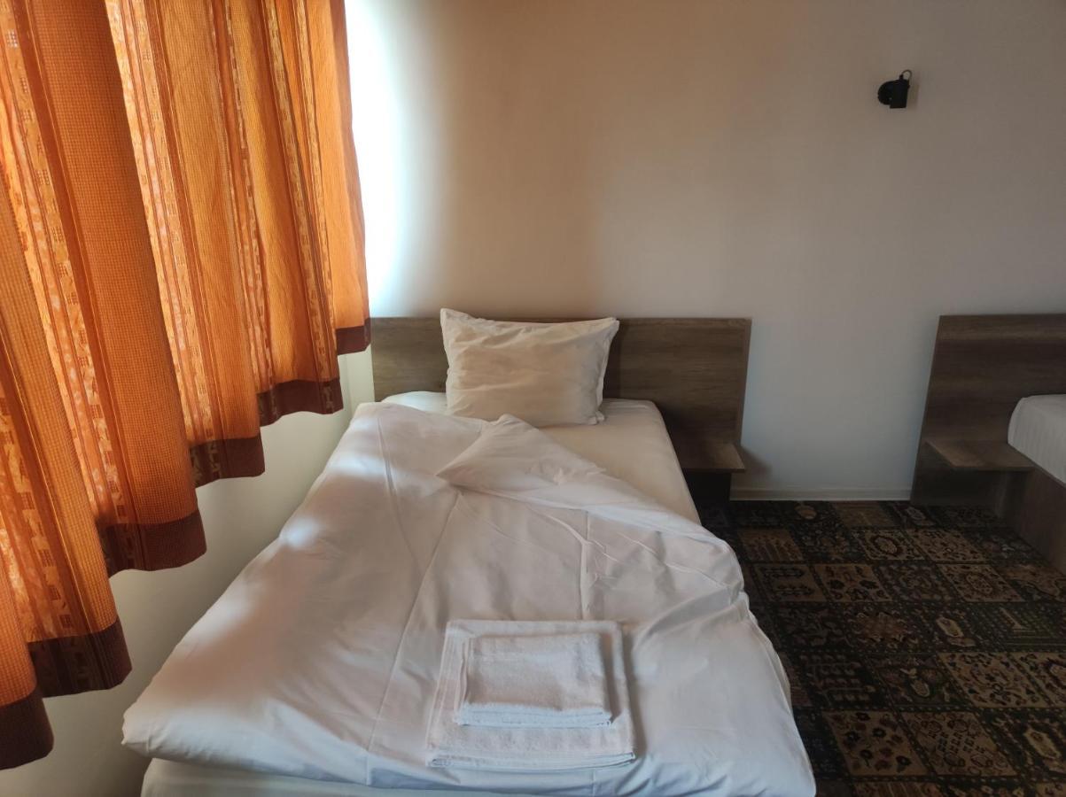 Кианти Hotel Kardzsali Kültér fotó