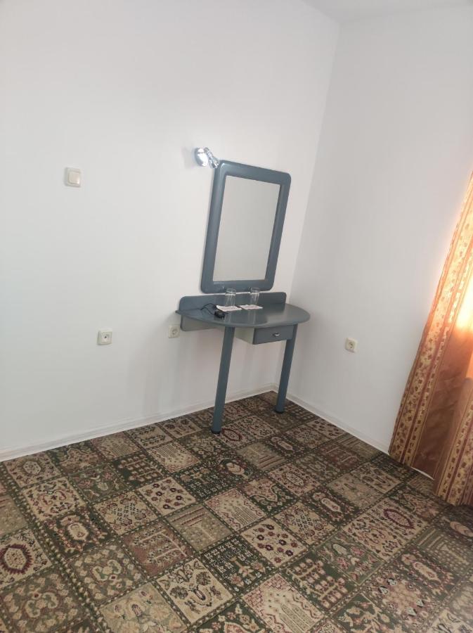 Кианти Hotel Kardzsali Kültér fotó